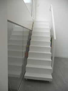 Escalier et main-courante en acier