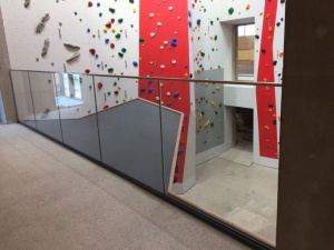 Garde-corps vitré - Centre Sportif et Tennis