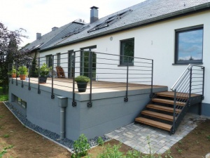 Garde-corps extérieure avec barreaudage horizontale