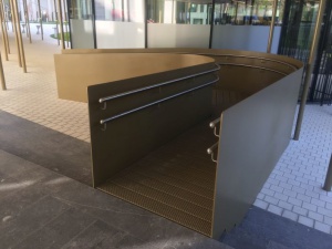 Paserelle métalique avec main-courante en inox