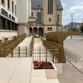 Parvis de l'hôtel de ville de Schifflange - aménagement